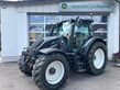 Valtra N104 mit Frontlader