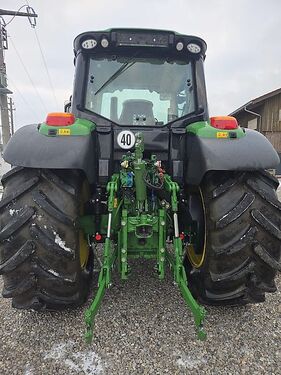 John Deere 6090M 3