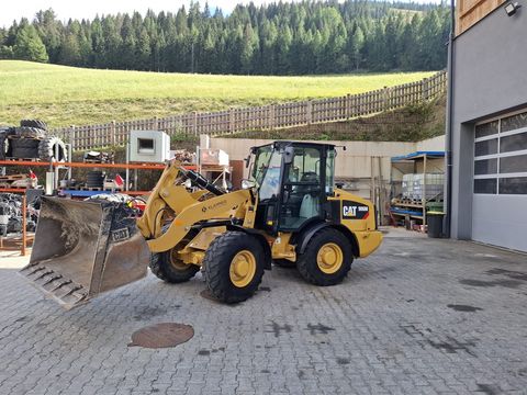 CAT Radlader 906m