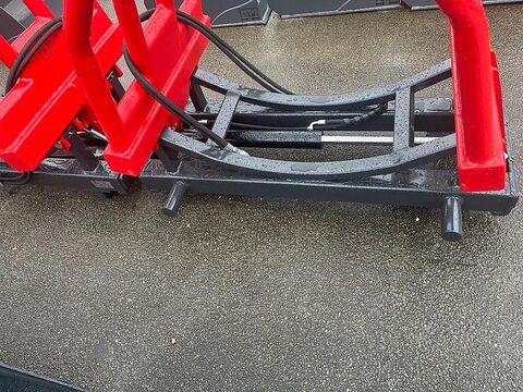 Hydraulische Ballengabel Intertech Ballengreifer 3