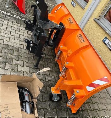 Schneepflug Schneeschild hydraulisch Intertech P 3