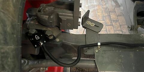 Lenksystem RTK FJ Dynamics AT2 vgl. Trimble Reic 2