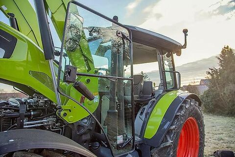 Claas Axos 3 neu 3.95 3