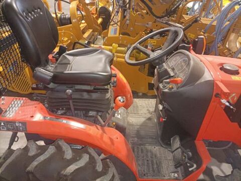 Kubota B1121 3