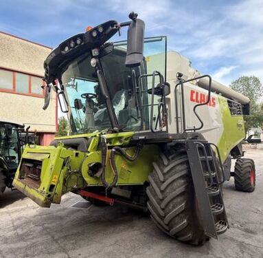 Claas TRION 530 MONTANA