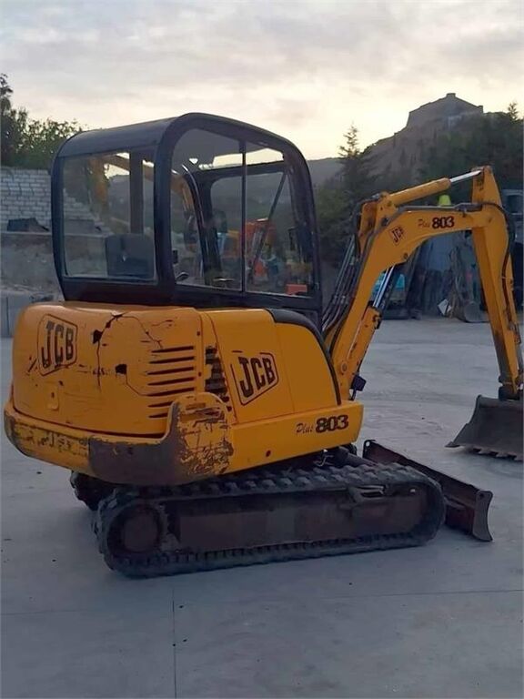 JCB 803 2