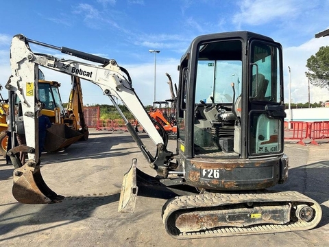 Bobcat E26