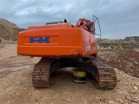 Fiat KOBELCO E305 2