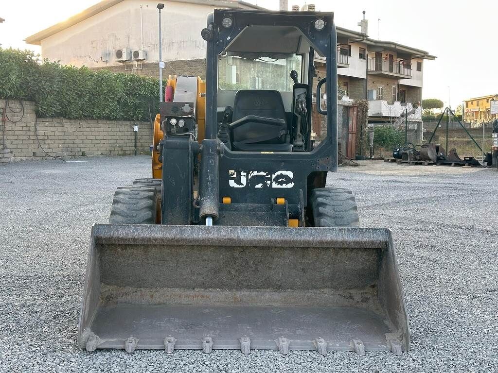 JCB 225 3