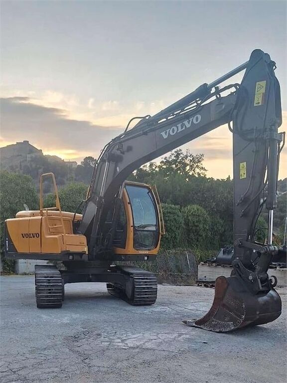 Volvo EC140BLC 3