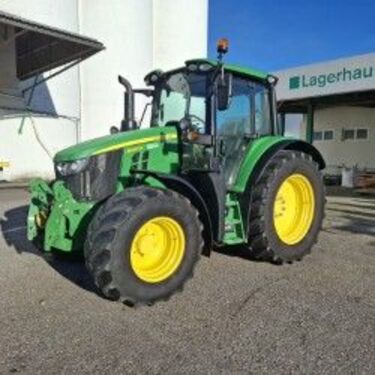 John Deere 6090M