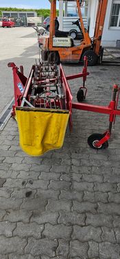Pöttinger KR 215