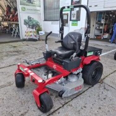 Cramer Akku Zero Turn 82ZT 132 82V