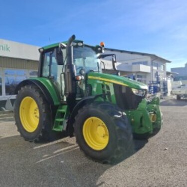 John Deere 6090M 2