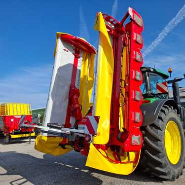 Pöttinger Novacat V8.400/ Mähwerk