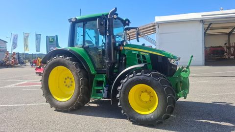 John Deere 6090M