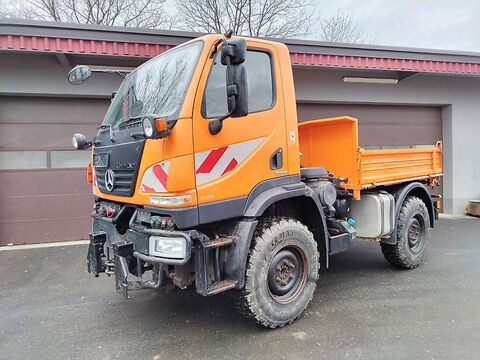 Mercedes U20