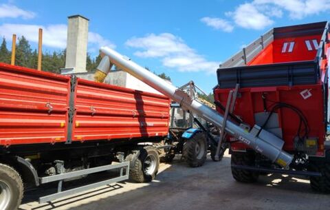 POM AUGUSTÓW T213 Getreideschnecke 180t/h mit Universal-Monta 3