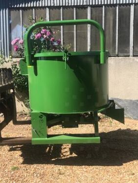 EKOAGRI Betonmischer 600 l (Zapfwelle oder Hydraulisch) 2