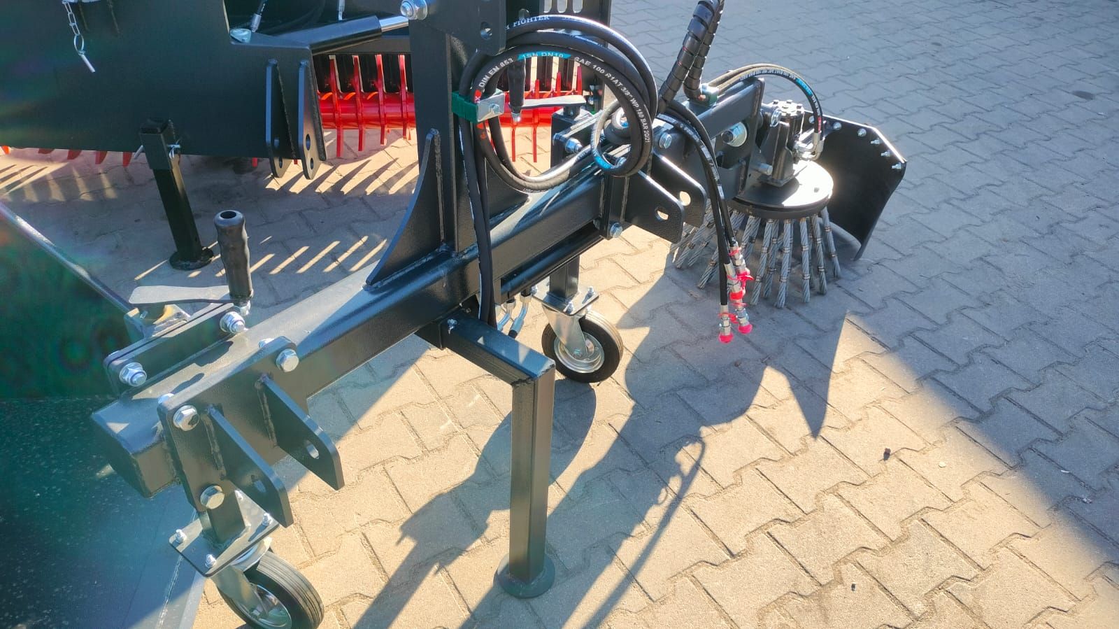 Metal-Technik Wildkrautbürste, Arbeitsbereich reguliert (1,9 - 2