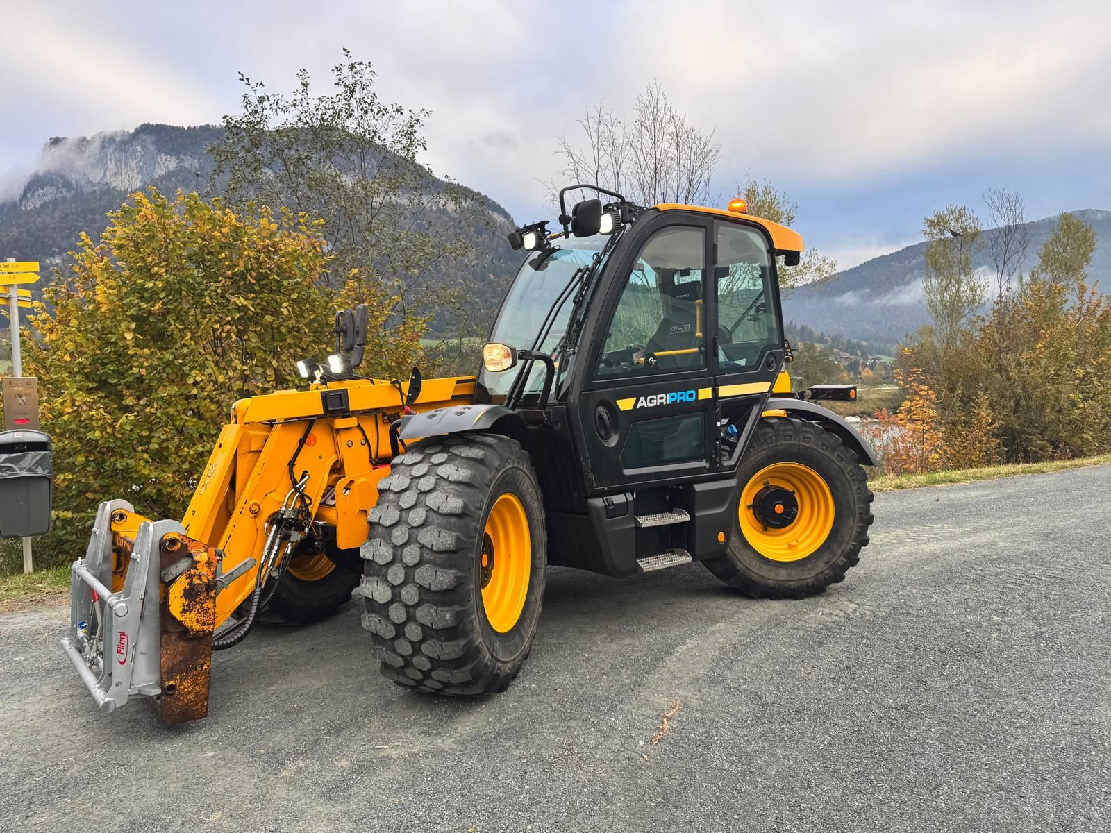 JCB 542-70 Agri Pro 3