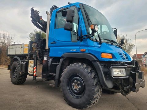 Mercedes Unimog U 300 * 4x4* Kran Hiab 082-2* Winde* Kipp