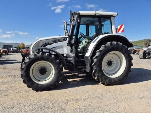 Valtra N122 2