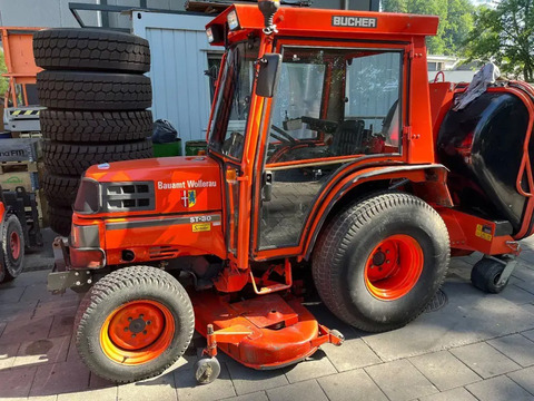 Kubota ST 30