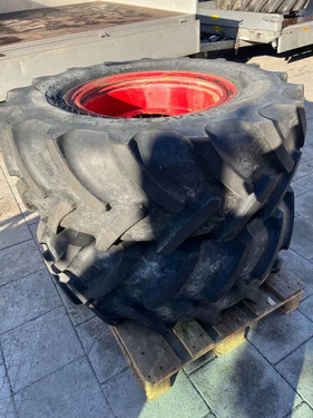 Sonstige 380/70R24