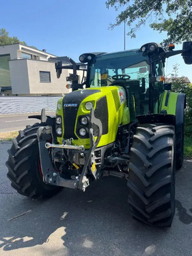 Claas Arion 450
