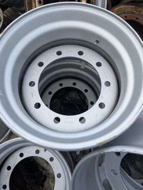 Sonstige Stahlfelge 19.5 x 14.00 8Loch  " Neu"