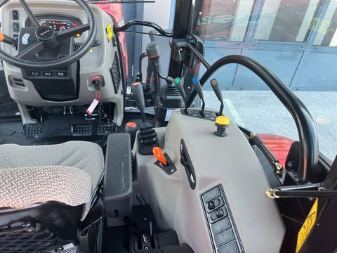 Case IH Farmall 100A