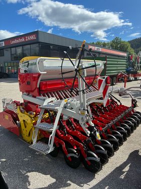 Pöttinger Lion 3030 und Vitasem M 3000 DD