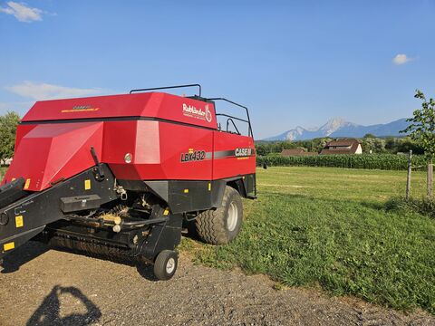 Case IH LBX432 R Isobus