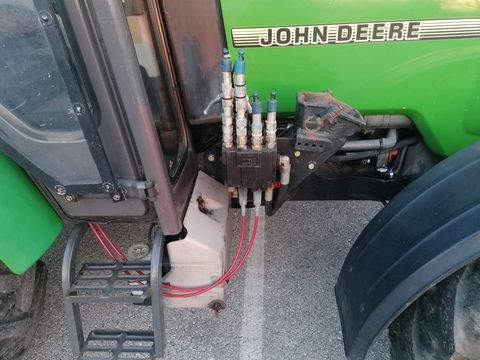 John Deere 3300 A