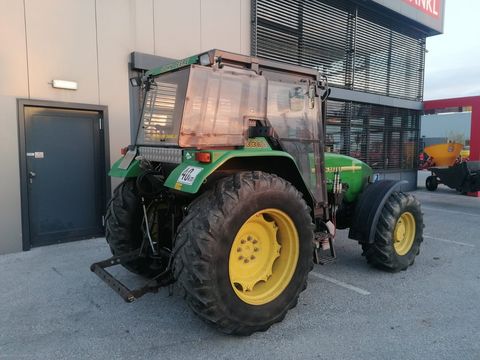 John Deere 3300 A