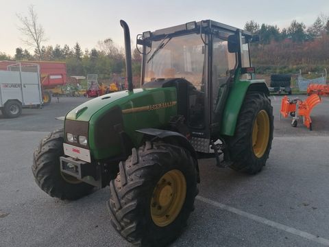 John Deere 3300 A