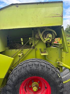 Claas Constant Kleinballenpresse