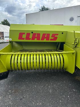 Claas Constant Kleinballenpresse