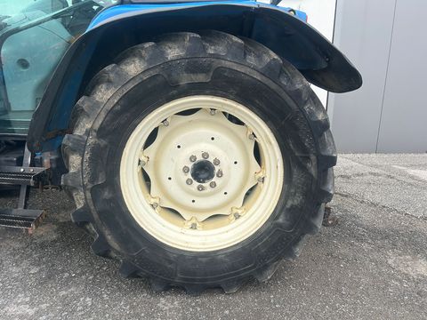 New Holland T5060