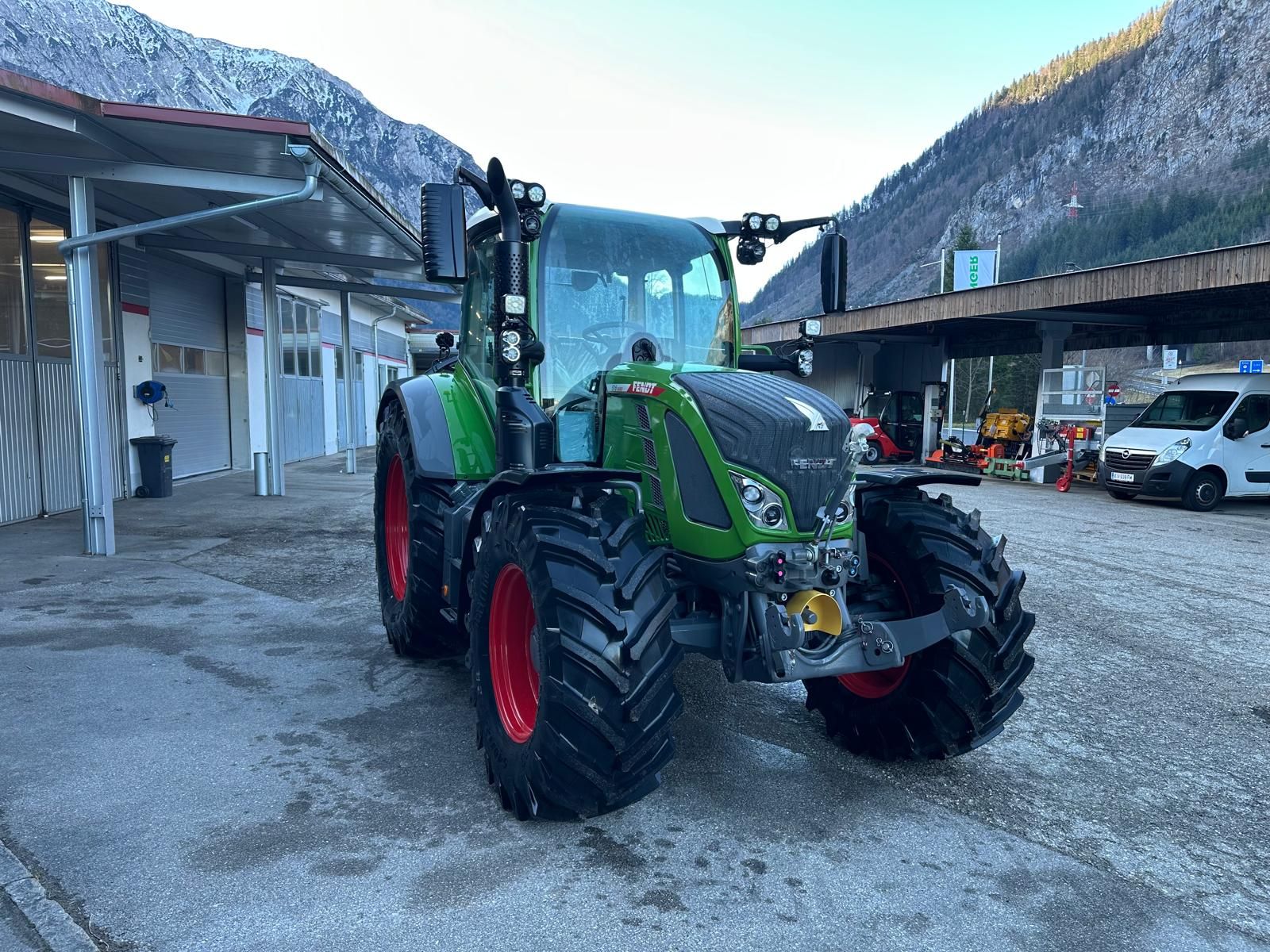 Fendt 516 Profi+ 3