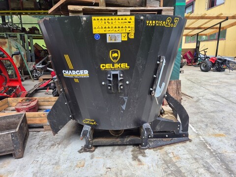 Celikel  Vertikal Feed Mixer 2,7m3