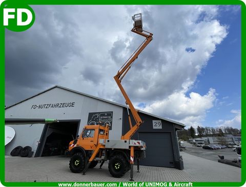 Unimog U1400 mit Hochdach & Arbeitsbühne