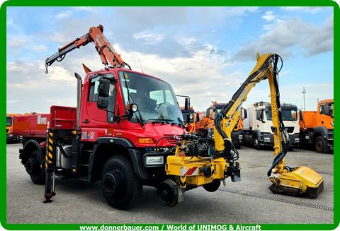 2 Wege Unimog mit Kran und Mähwerk 