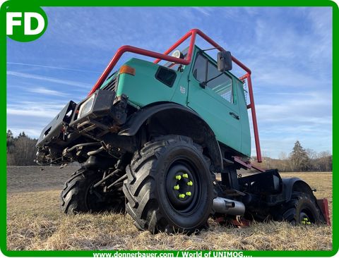 Mercedes Unimog U1000 mit Werner Forstausrüstung 