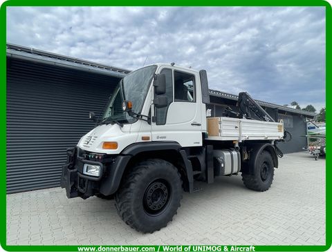 Unimog U400 mit Kran und 7 Tonnen Seilwinde