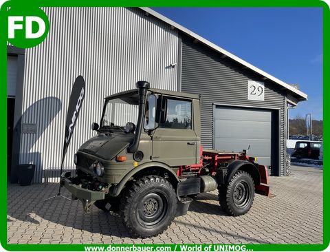 Mercedes Unimog U407