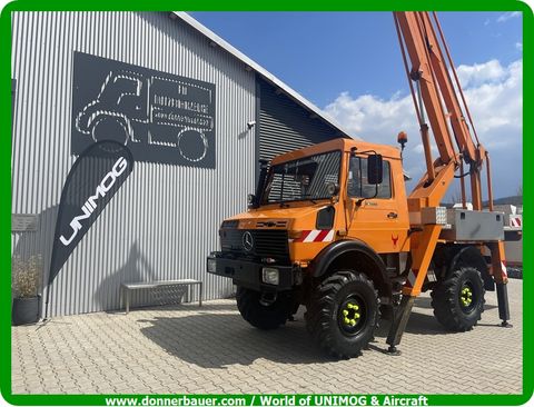 Unimog U1400 mit großer Arbeitsbühne 