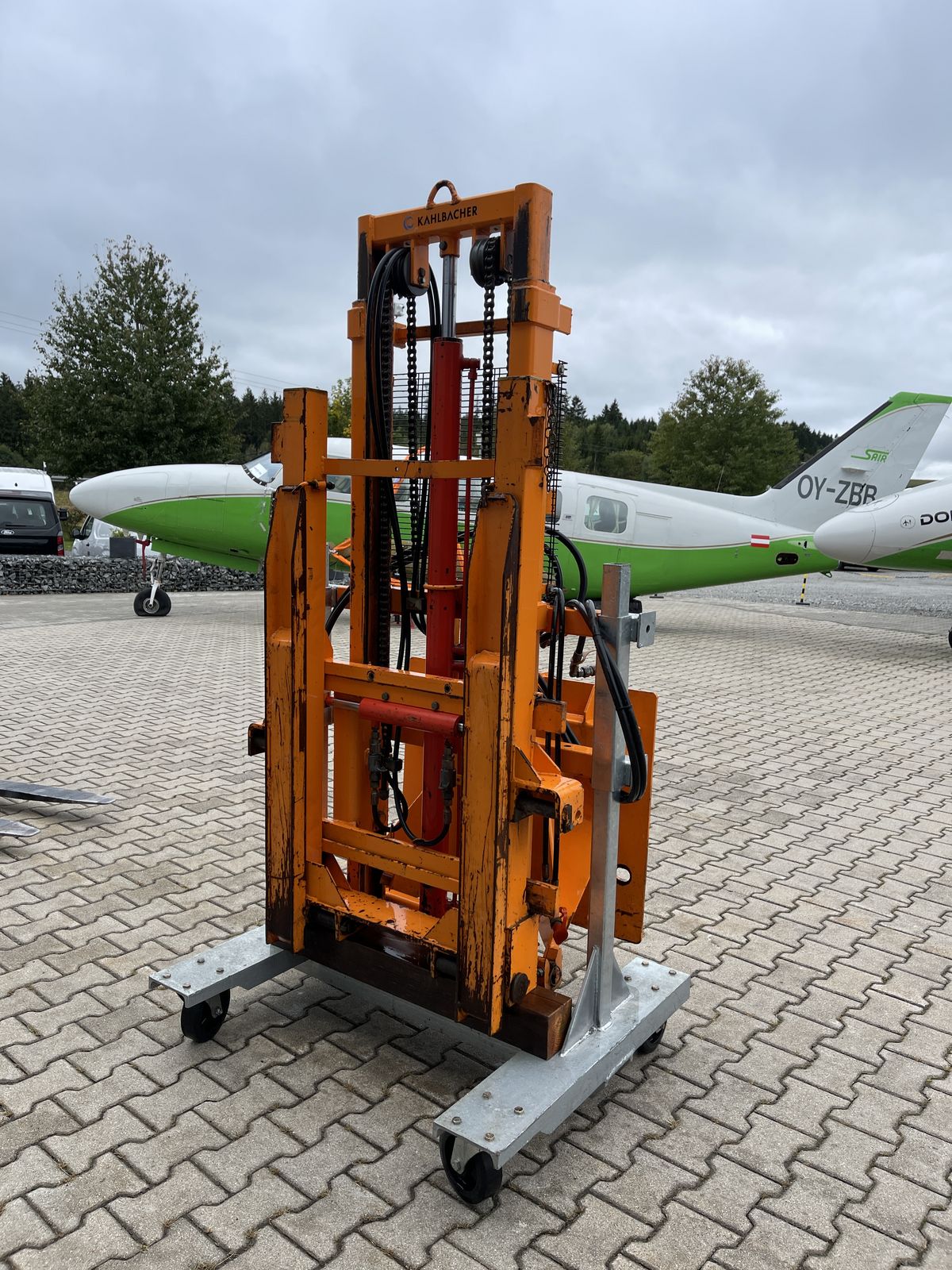 Kahlbacher Staplermast für Unimog mit Seitenvers 2