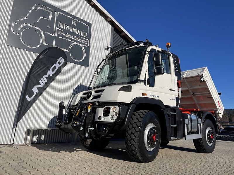 Unimog Unimog U427 mit Werner Seilwinde und Kran  2